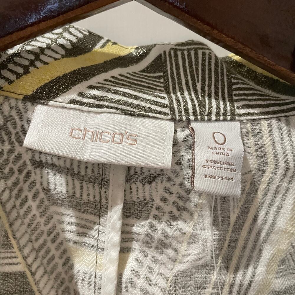 Chicos Geometric Metallic Blazer-Jacket Size Small NWT - Picture 5 of 7
